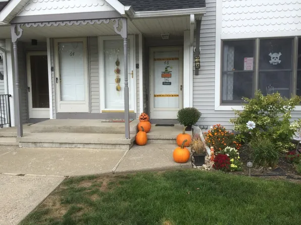 46 Burlington Ct, Hamburg, NJ 07419