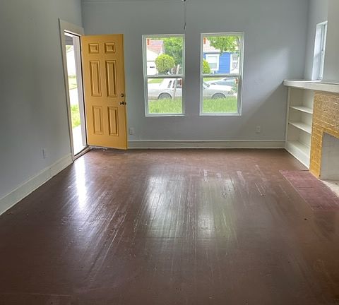 2nd image of 1224 Frost Ave