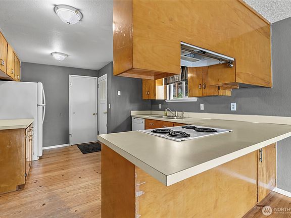 4th image of 1534 Madrona Point Drive
