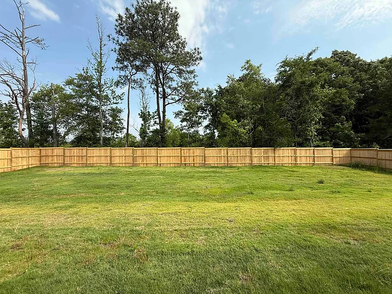 548 Patrick Farms Dr — Photo 21