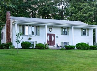 2 Aurora Dr, Cumberland, RI 02864