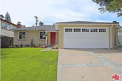 3rd image of 3297 Malcolm Ave