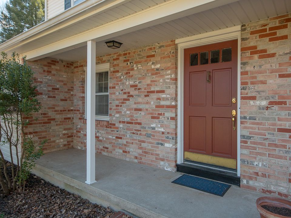 1st image of 11 Blackwood Dr