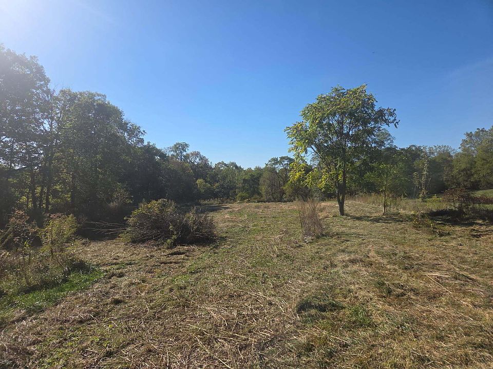 2nd image of 4009 Logan Thornville Rd NE