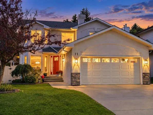 11 E Sienna Hills Pl SW, Calgary, AB T3H 2W1
