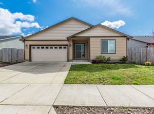 122 E Joy St, Lebanon, OR 97355