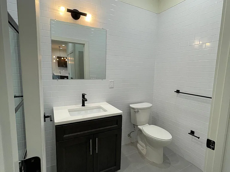 604 Bloomfield Ave #204 — Photo 4