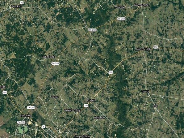 36 Ellis Dr, Hilltop Lakes, TX 77871