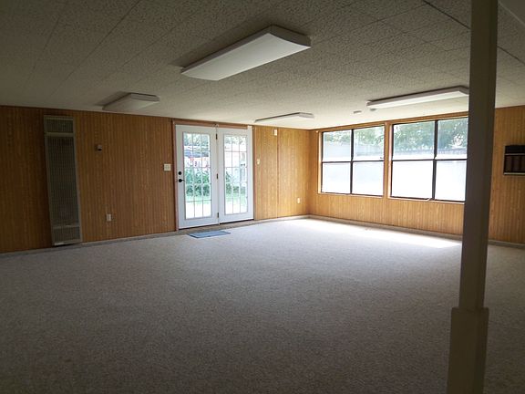 4th image of 205 Cottonwood Ln