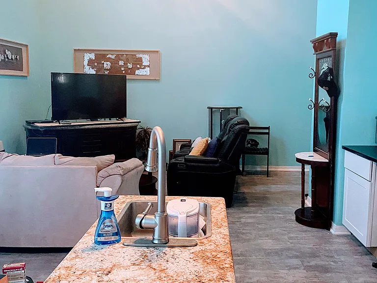 643 Leigh St #1 — Photo 3