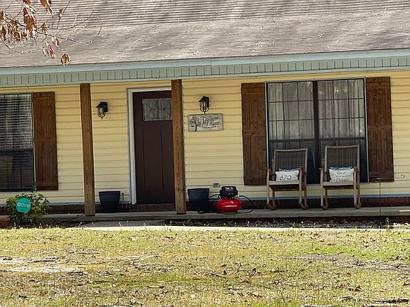 2nd image of 870 W Clearwater Dr