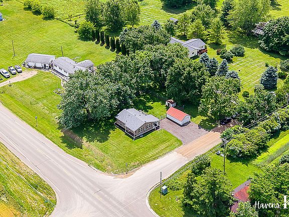 3rd image of 25 W Tupper Lake Rd