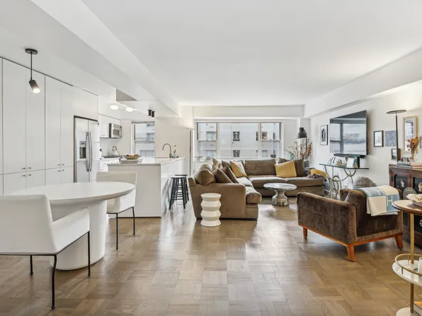 100 West 57th Street 18G image 2 of 11