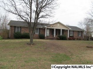 1711 Brookmeade Ave, Athens, AL 35611