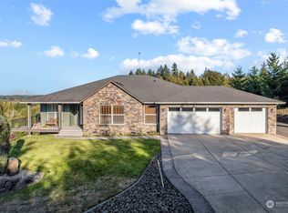 136 Cranberry Rd, Castle Rock, WA 98611