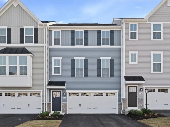 152 Crown St, Mc Kees Rocks, PA 15136