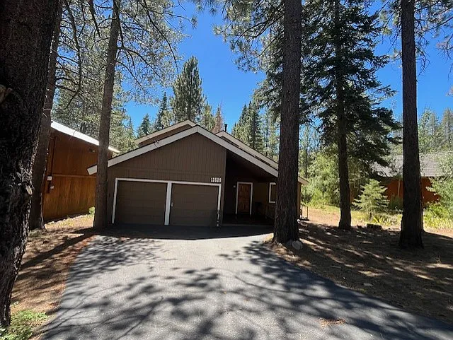 3 bed, 1366 sqft, $3,400 — Photo 2