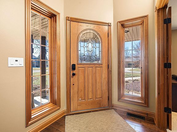 4th image of 6810 Hawksnest Trl