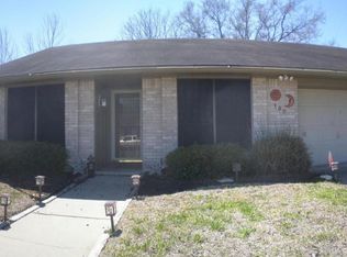 107 Ivanhoe Dr, Victoria, TX 77901