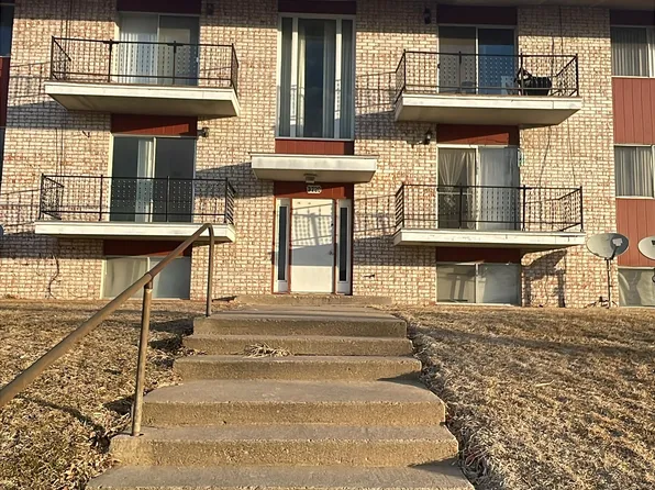 3720 12th Ave SW #4, Cedar Rapids, IA 52404