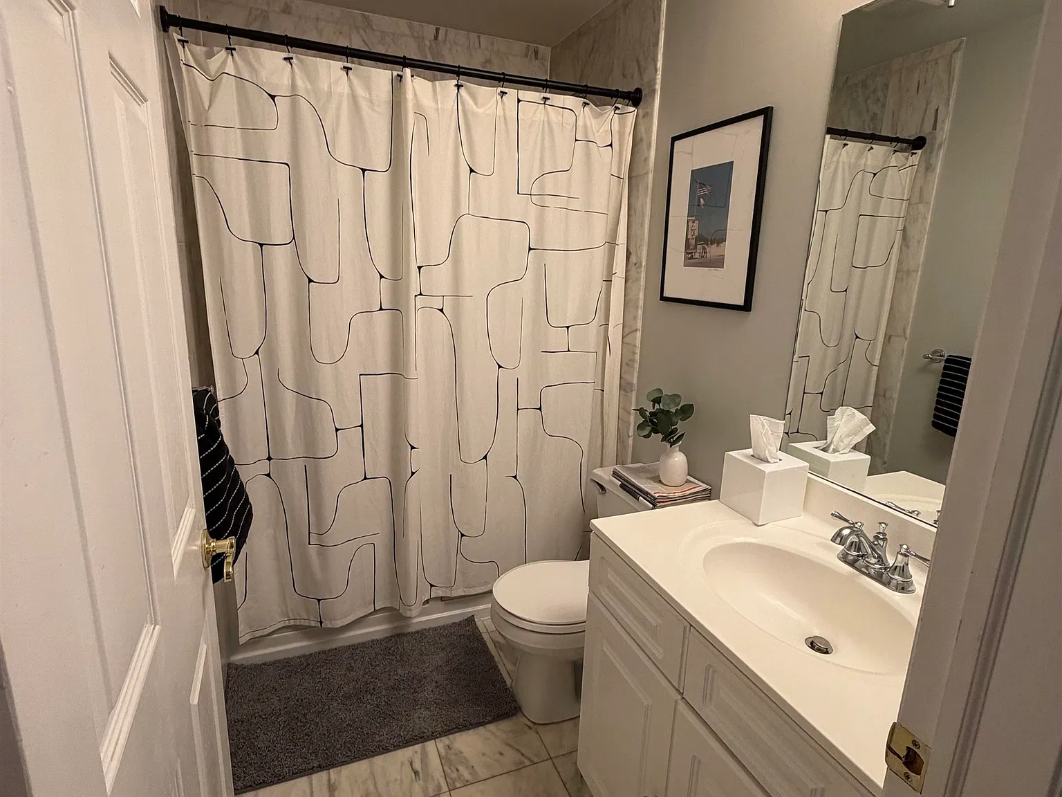 2 bed, 2.0 bath, $4,400 — Photo 3