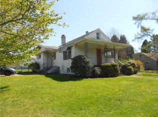 2002 Marshall St, Tarentum, PA 15084