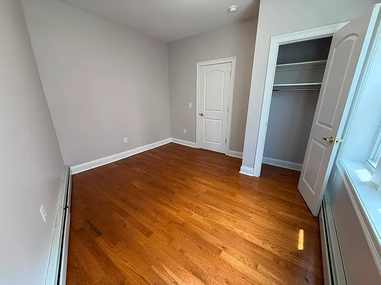 6 Tonnelle Ave #13E — Photo 8