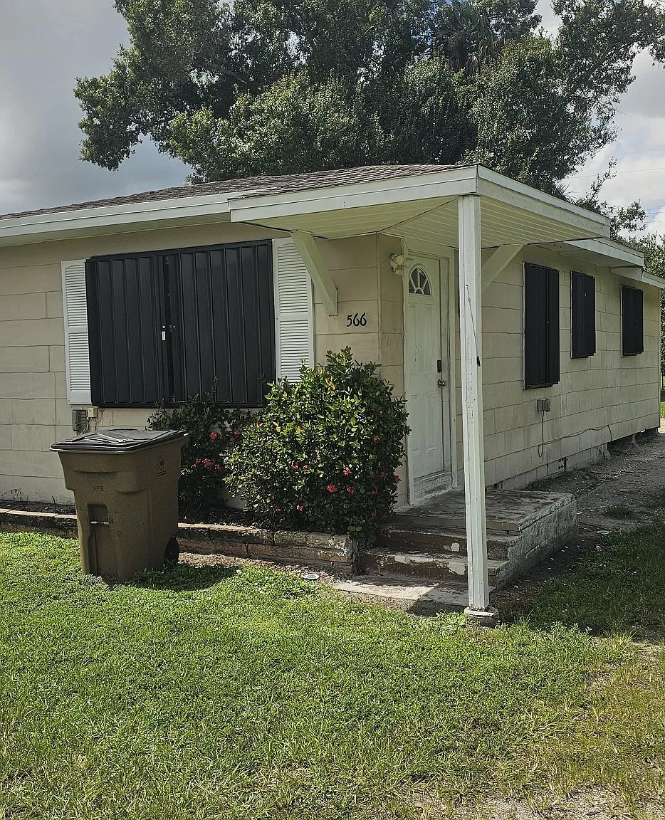 1 bed, 490 sqft, $1,300 — Photo 1