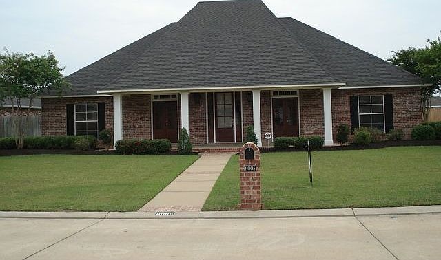2nd image of 6005 Bayou Crossing Dr