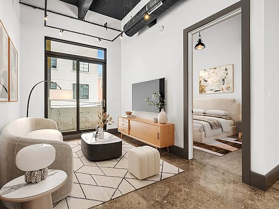 3rd image of 255 18th St #110
