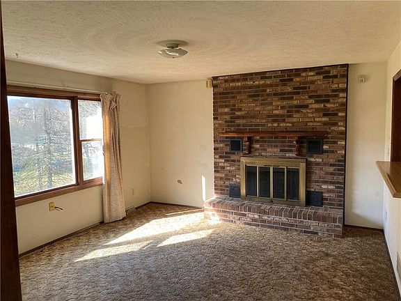 5th image of 59 Hogue Dr