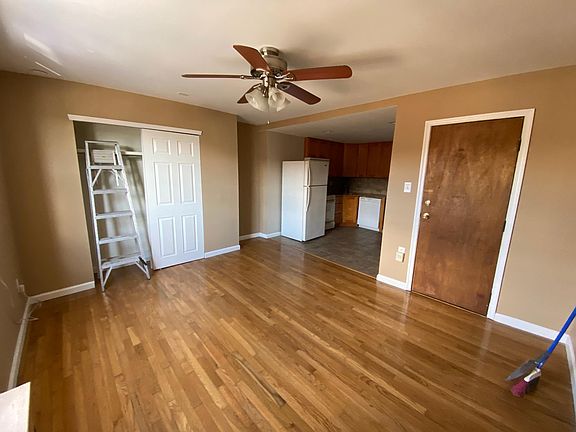 2nd image of 1420 W Porter St Floor 2