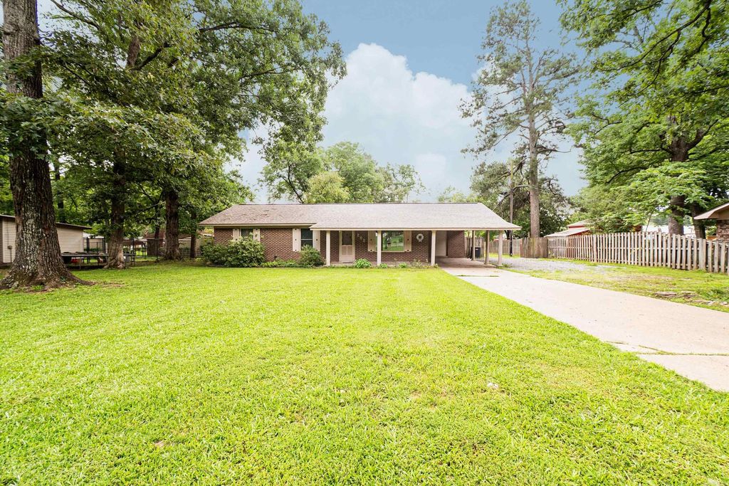202 Fish St, Star City, AR - View 2