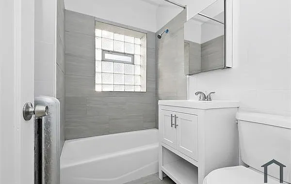 3 bed, $1,700 — Photo 4