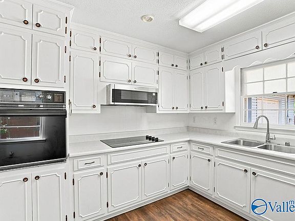 2nd image of 1910 Azalea Cir SW