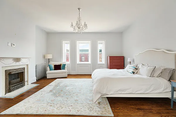 Sold by Compass | media 9