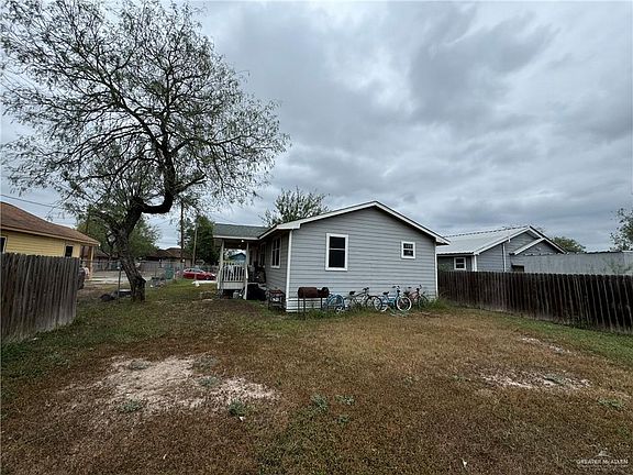 4th image of 128 E Saint Anne Dr