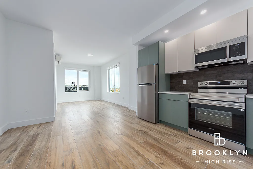 2258 Fulton Street — Photo 2