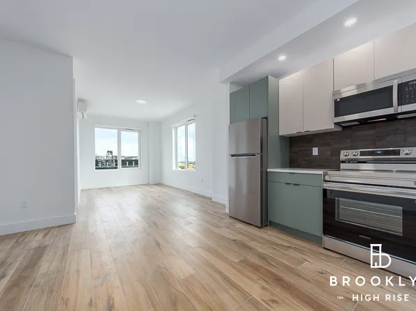 2258 Fulton Street image 9 of 14