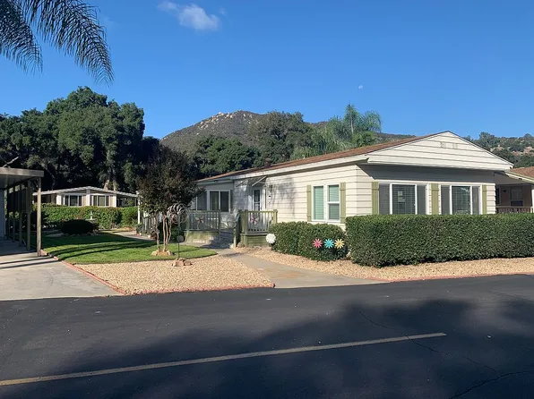 8975 Lawrence Welk Dr Space 52, Escondido, CA 92026