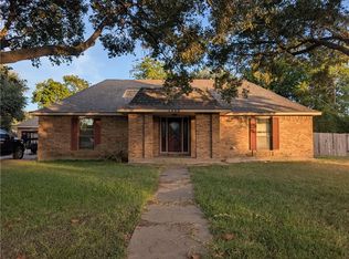 1520 Sycamore St, Navasota, TX 77868