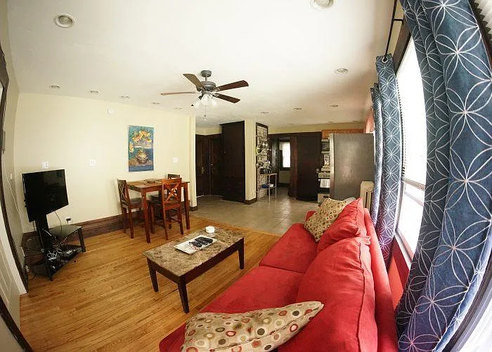 Building Photo - 907 Genesee St