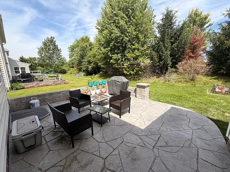 2702 Pittsburgh Ct — Photo 16