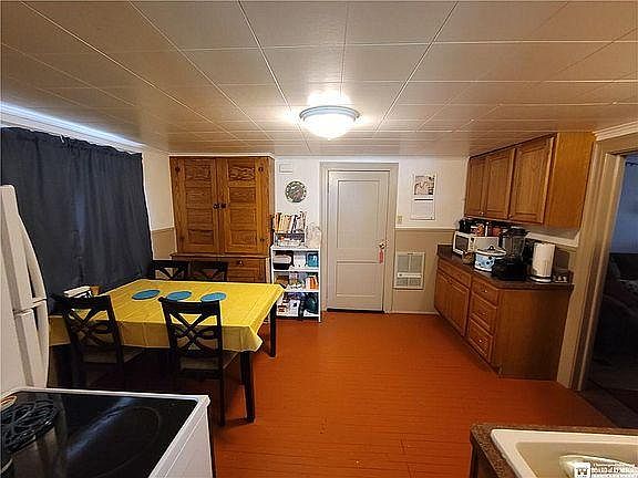 1st image of 211 Palmer St #3