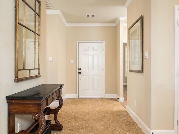 3rd image of 729 Pienza Ln