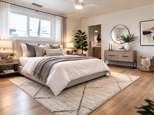 8410 Gulana Ave, Playa Del Rey, CA