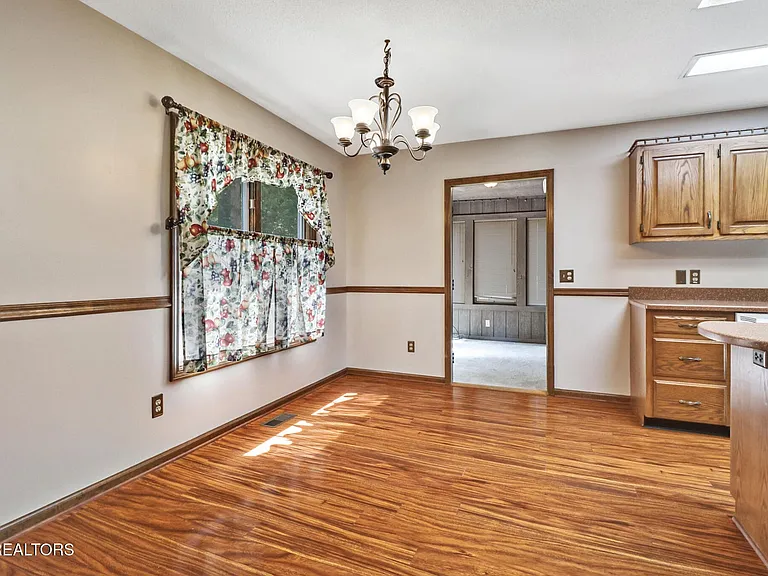 101 Walden Ridge Dr — Photo 19