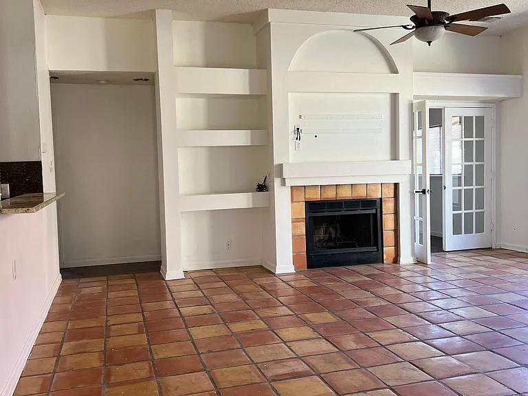 13047 Beacon Park Dr — Photo 2