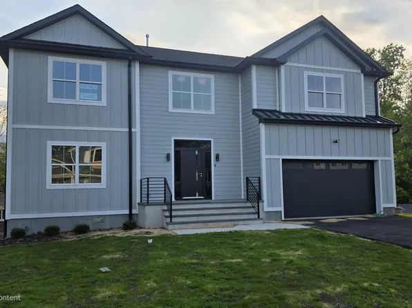 15 Walker Ave, West Milford, NJ 07480