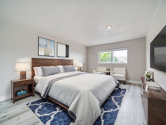 5th image of 14050 NE 6th Ave #9-65